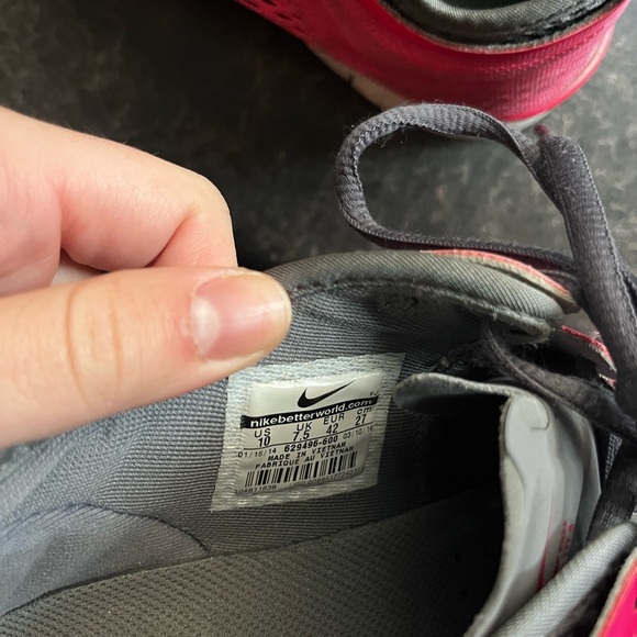 Nike Runner Size 10 - Picture 4 of 5